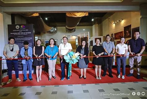 Ilonggo artists join charity exhibit in Iloilo City .